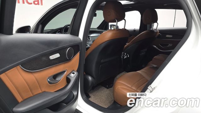 Mercedes-Benz GLC-Class (X253) GCL300 4MATIC Coupe 2023 — фото 26
