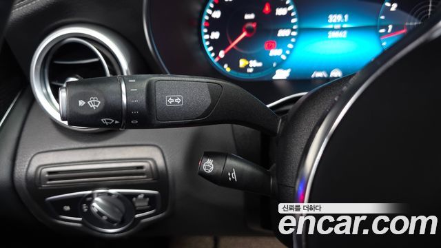 Mercedes-Benz GLC-Class (X253) GCL300 4MATIC Coupe 2023 — фото 35