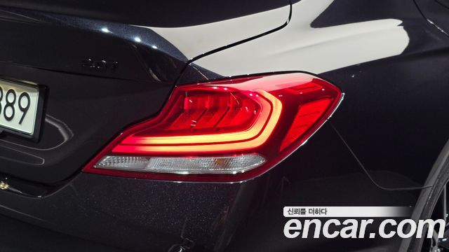 Genesis G70 2.0T Sport Package 2020 — фото 23