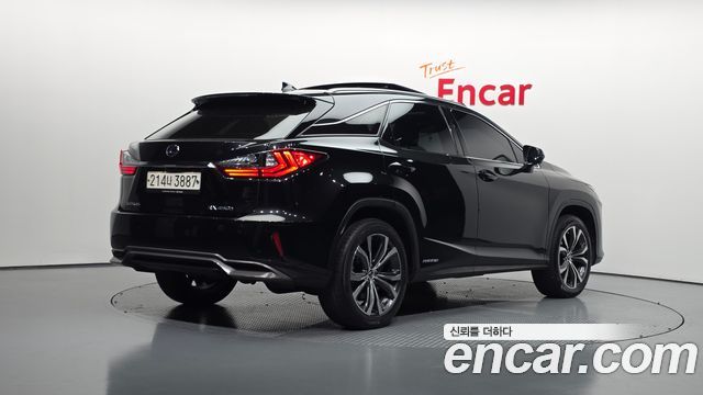 Lexus RX450h (IV) Executive 2018 — фото 2
