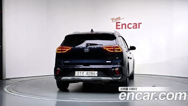 Kia Niro 1.6 HEV Prestige 2020 — фото 4
