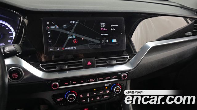 Kia Niro 1.6 HEV Prestige 2020 — фото 13
