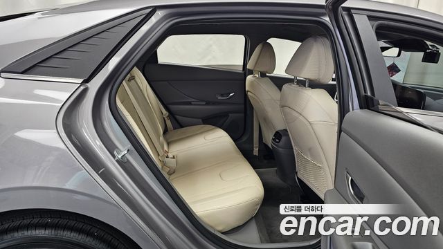 Hyundai Avante (CN7) 1.6 Inspiration 2023 — фото 12
