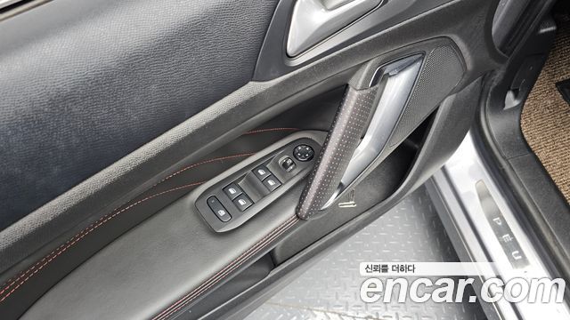 Peugeot 308 (II) 1.6 BlueHDi GT Line 2018 — фото 13