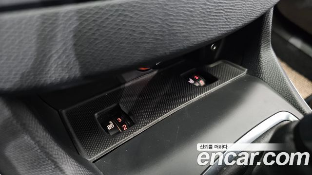Peugeot 308 (II) 1.6 BlueHDi GT Line 2018 — фото 20