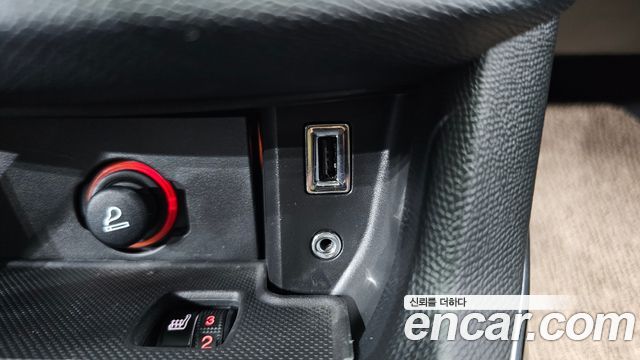 Peugeot 308 (II) 1.6 BlueHDi GT Line 2018 — фото 27