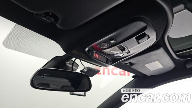 Peugeot 308 (II) 1.6 BlueHDi GT Line 2018 — фото 30