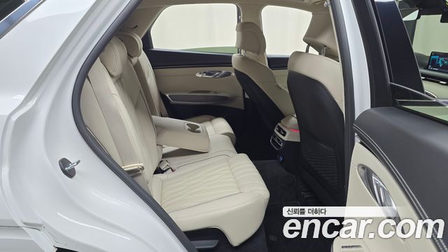 Genesis GV70 2.5T Gasoline 2WD 2023 — фото 15