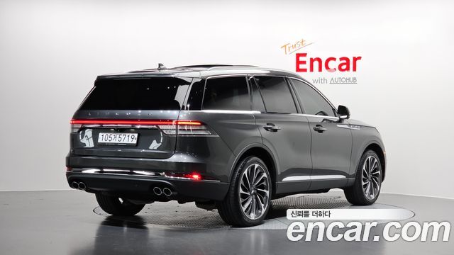 Lincoln Aviator (II) 3.0 Reserve  AWD 2020 — фото 2