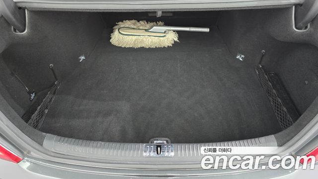 Genesis EQ900 3.8 GDI AWD Premium Luxury 2018 — фото 17