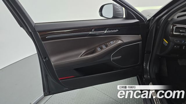 Genesis EQ900 3.8 GDI AWD Premium Luxury 2018 — фото 24