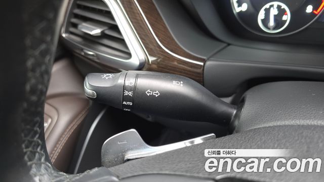 Genesis EQ900 3.8 GDI AWD Premium Luxury 2018 — фото 30