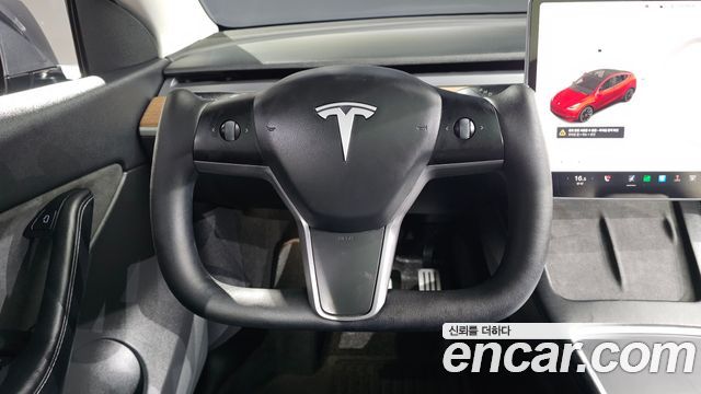 Tesla Model Y Standard Range RWD 2021 — фото 13