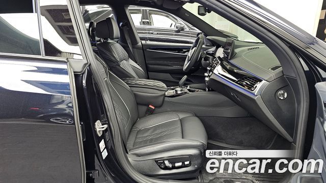 BMW 6 Series GT (G32) 630i xDrive M Sport 2023 — фото 11
