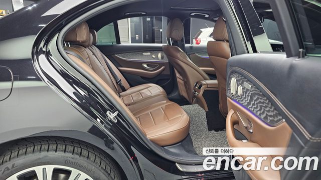 Mercedes-Benz E-Class (W213) E350 4MATIC Exclusive 2023 — фото 12