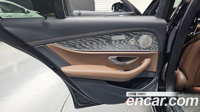 Mercedes-Benz E-Class (W213) E350 4MATIC Exclusive 2023 — фото 25