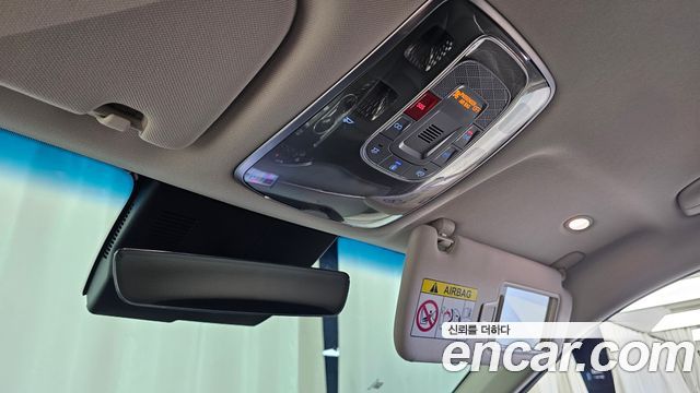 Genesis GV70 2.5T Gasoline AWD 2025 — фото 24