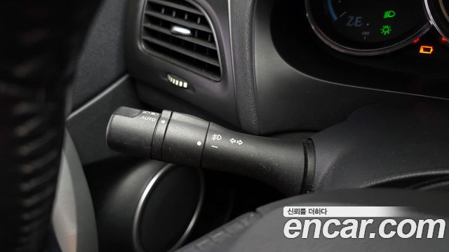 Renault Korea SM3 Z.E. RE 2016 — фото 30