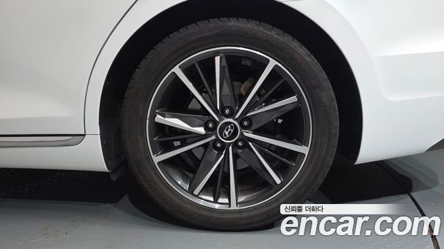 Hyundai Grandeur (IG) 3.0 LPi Rent Car Premium 2020 — фото 21