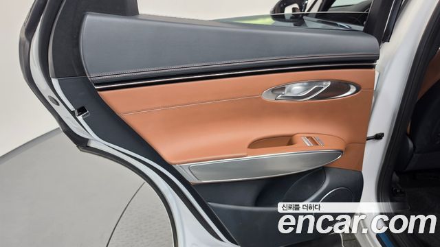 Genesis GV70 2.5T Gasoline AWD 2023 — фото 25