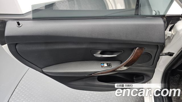 BMW 3 Series GT (F34) GT 320d 2015 — фото 25