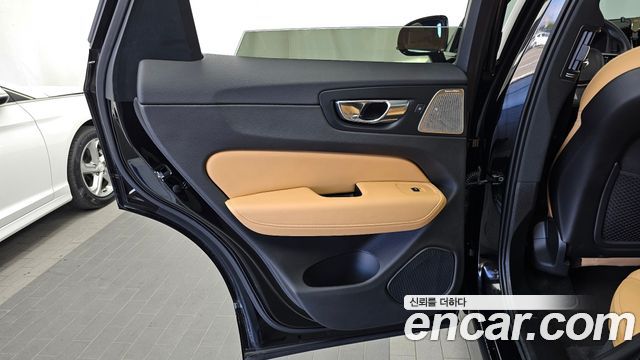 Volvo XC60 (II) T6 Inscription 2020 — фото 31
