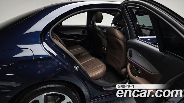 Mercedes-Benz E-Class (W213) E250 Avantgarde 2021 — фото 12