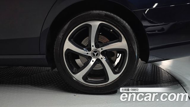 Mercedes-Benz E-Class (W213) E250 Avantgarde 2021 — фото 21