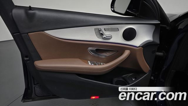 Mercedes-Benz E-Class (W213) E250 Avantgarde 2021 — фото 24