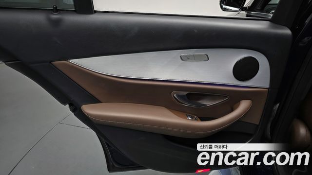 Mercedes-Benz E-Class (W213) E250 Avantgarde 2021 — фото 25