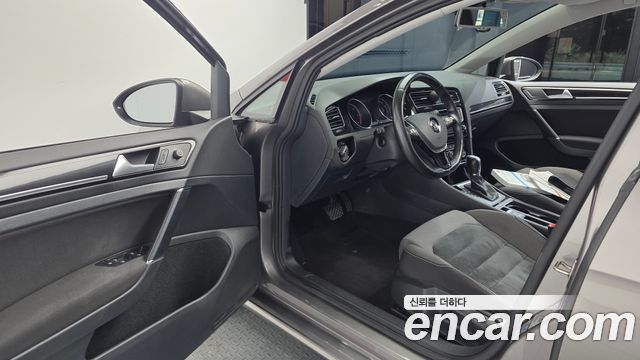 Volkswagen Golf (VII) 2.0 TDI 2015 — фото 10
