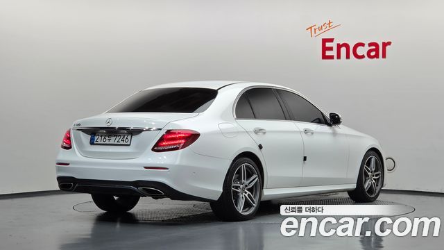 Mercedes-Benz E-Class (W213) E300 AMG Line 2019 — фото 2