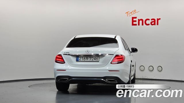 Mercedes-Benz E-Class (W213) E300 AMG Line 2019 — фото 4