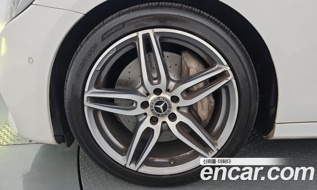 Mercedes-Benz E-Class (W213) E300 AMG Line 2019 — фото 5