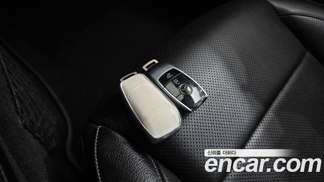Mercedes-Benz E-Class (W213) E300 AMG Line 2019 — фото 15
