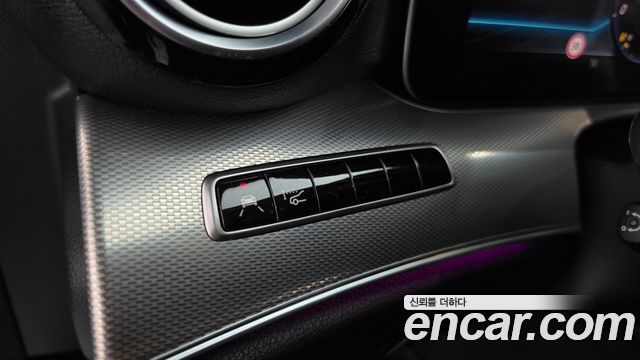 Mercedes-Benz E-Class (W213) E300 AMG Line 2019 — фото 29