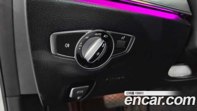 Mercedes-Benz E-Class (W213) E300 AMG Line 2019 — фото 30