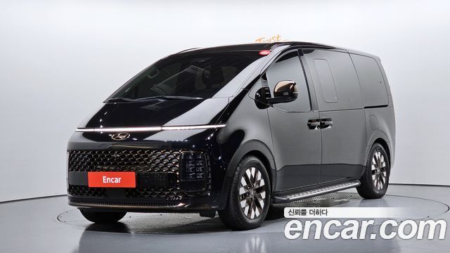 Hyundai Staria L3.5 Lounge 9-Seater Inspiration 2022 — фото 1