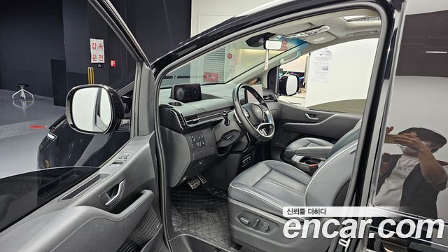 Hyundai Staria L3.5 Lounge 9-Seater Inspiration 2022 — фото 10