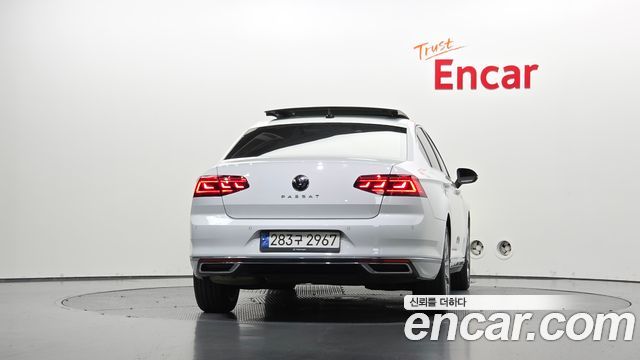 Volkswagen Passat GT (B8) 2.0 TDI Prestige 2022 — фото 4
