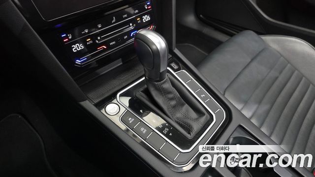 Volkswagen Passat GT (B8) 2.0 TDI Prestige 2022 — фото 9