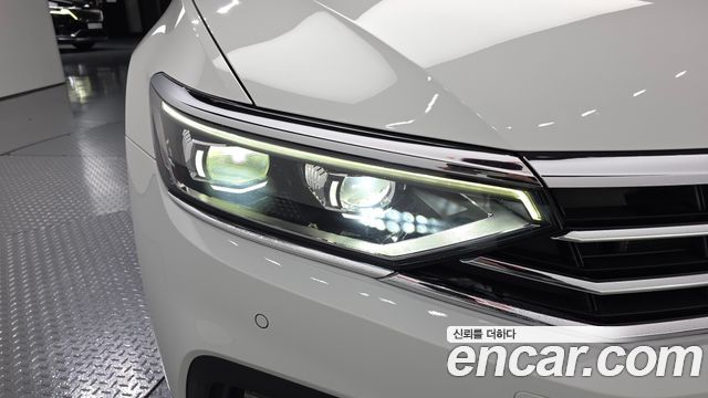 Volkswagen Passat GT (B8) 2.0 TDI Prestige 2022 — фото 22