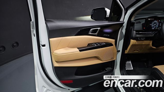 Kia Carnival (IV) Gasoline 9-Seater Signature 2023 — фото 30