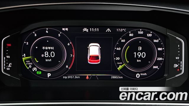 Volkswagen Tiguan Allspace 2.0 TSI Prestige 2023 — фото 8