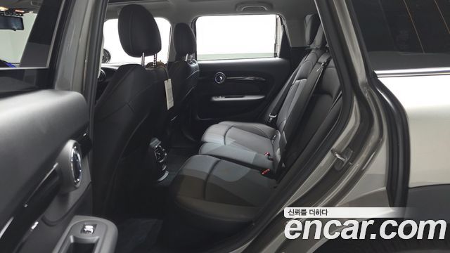 MINI Cooper Clubman High 2nd 2020 — фото 12