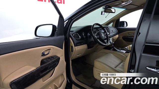 Kia Carnival 11-Seater Hi-Limousine Prestige 2020 — фото 10