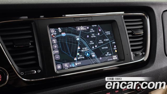 Kia Carnival 11-Seater Hi-Limousine Prestige 2020 — фото 13