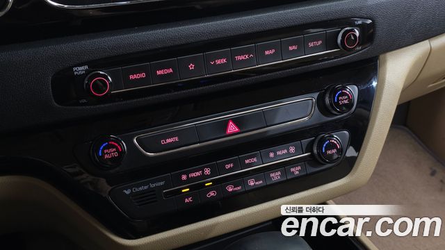 Kia Carnival 11-Seater Hi-Limousine Prestige 2020 — фото 18