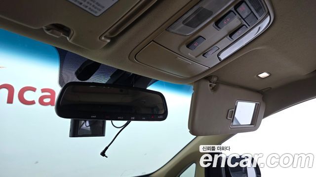Kia Carnival 11-Seater Hi-Limousine Prestige 2020 — фото 19
