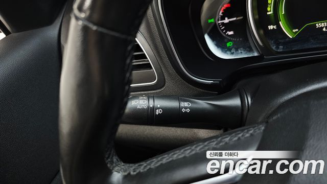 Renault Korea QM6 Gasoline 2WD RE 2018 — фото 29